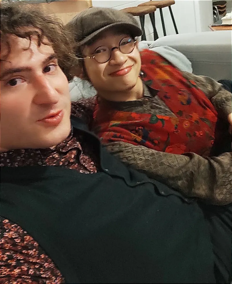 Closer Together: How Couples and Friend Groups Are Using Hemp Gummies to Navigate Life's Harder Conversations